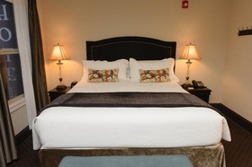 Camas Hotel