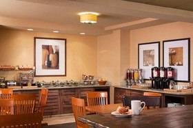 DoubleTree by Hilton Hotel Vancouver