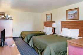 Super 8 by Wyndham Vancouver East