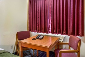 Super 8 by Wyndham Vancouver East