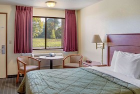 Super 8 by Wyndham Vancouver East