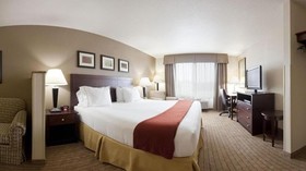 Holiday Inn Express Hotel & Suites Vancouver Mall/Portland Area