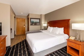La Quinta Inn & Suites by Wyndham Vancouver