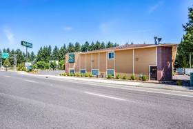 Quality Inn & Suites Vancouver North