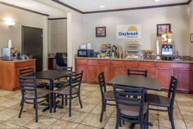 Quality Inn & Suites Vancouver North