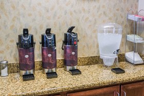 Quality Inn & Suites Vancouver North