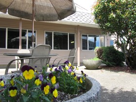 Red Lion Inn & Suites Vancouver