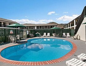 Travelodge by Wyndham Wenatchee