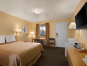 Travelodge by Wyndham Wenatchee