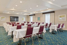 Hampton Inn & Suites-Seattle Woodinville WA