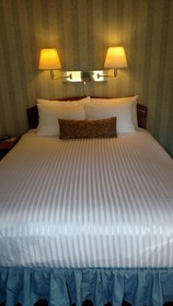 Lewis River Inn