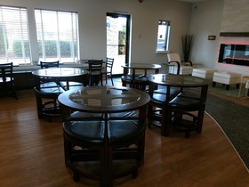 Lewis River Inn