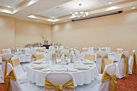 Holiday Inn Yakima, an IHG Hotel