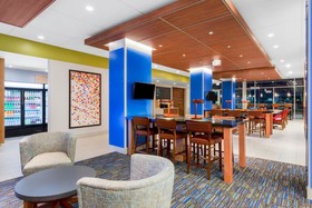 Holiday Inn Express & Suites Union Gap