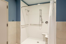 Holiday Inn Express & Suites Union Gap