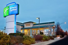 La Quinta Inn & Suites by Wyndham Yakima Downtown