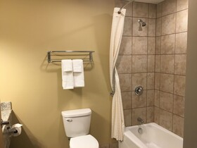 Best Western Plus Vintage Valley Inn