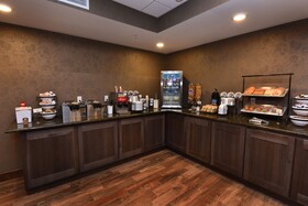 Best Western Plus Vintage Valley Inn