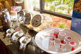 Hampton Inn Charleston Downtown - Civic Center