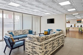 Suburban Studios Charleston - Civic Center