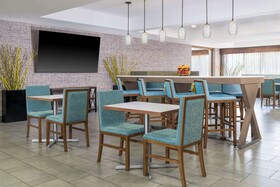 Hampton Inn Martinsburg