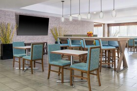 Hampton Inn Martinsburg