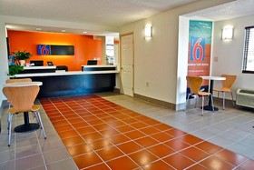 Motel 6 Martinsburg WV