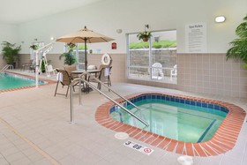 Holiday Inn Express Hotel & Suites Parkersburg - Mineral Wells