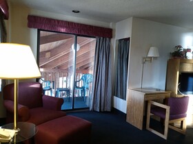 New Martinsville Inn