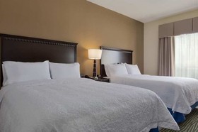 Hampton Inn & Suites Parkersburg Downtown