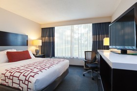 Holiday Inn Weirton