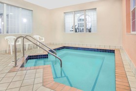 Microtel Inn & Suites by Wyndham Appleton