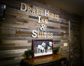 Draft Horse Inn & Suites
