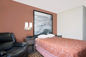 Super 8 by Wyndham Ashland