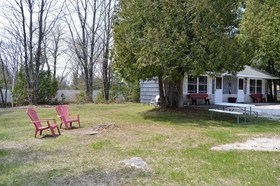 Baileys Sunset Motel and Cottages