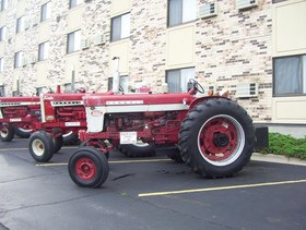 AmericInn & Suites By Wyndham Baraboo Event Center