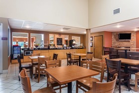 AmericInn by Wyndham Boscobel