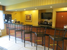 Cobblestone Inn & Suites