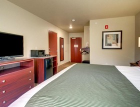 Cobblestone Inn & Suites
