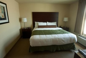 Cobblestone Inn & Suites