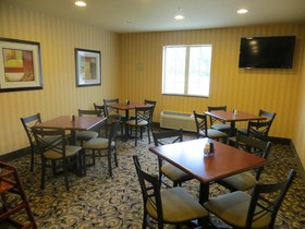 Cobblestone Inn & Suites