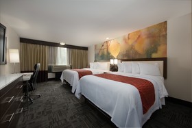 Holiday Inn Brookfield Milwaukee