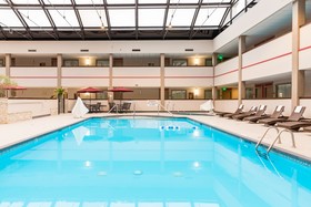 Holiday Inn Brookfield Milwaukee