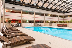 Holiday Inn Brookfield Milwaukee