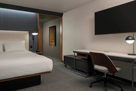 Courtyard by Marriott Milwaukee Brookfield at Poplar Creek