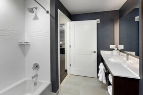 Residence Inn Milwaukee Brookfield