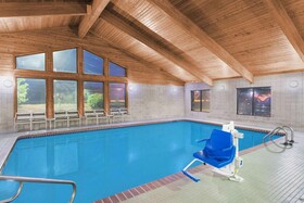 AmericInn by Wyndham Burlington