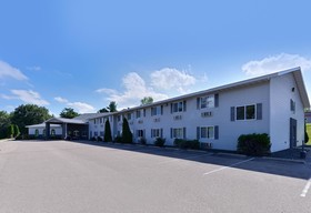 Americas Best Value Inn Chetek