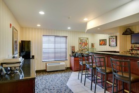 Cobblestone Inn & Suites