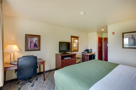 Cobblestone Inn & Suites